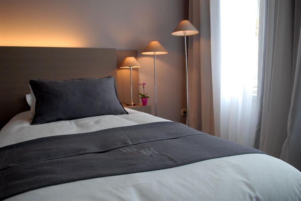 Best Western Hotel De La Breche Niort Room photo