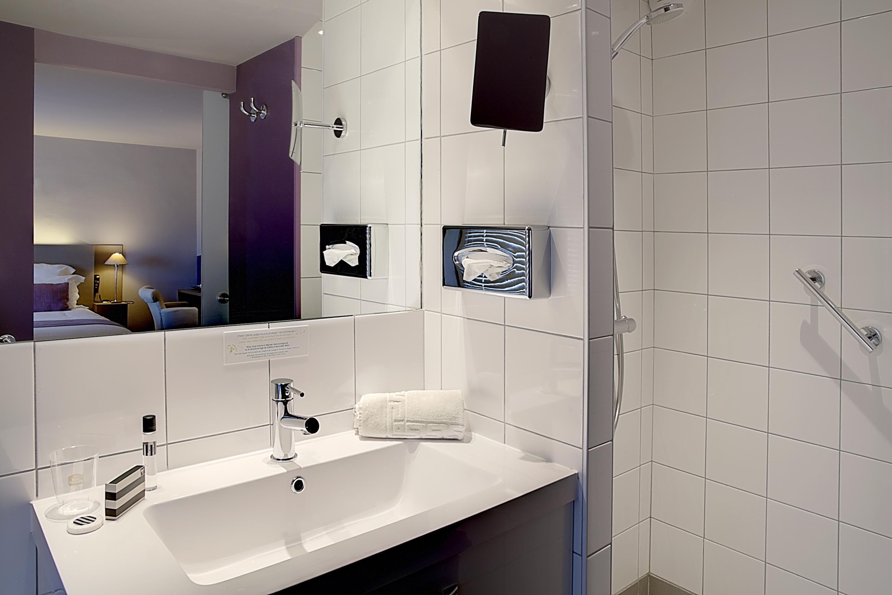 Best Western Hotel De La Breche Niort Exterior photo